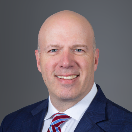 Head shot of Chris Schiffer